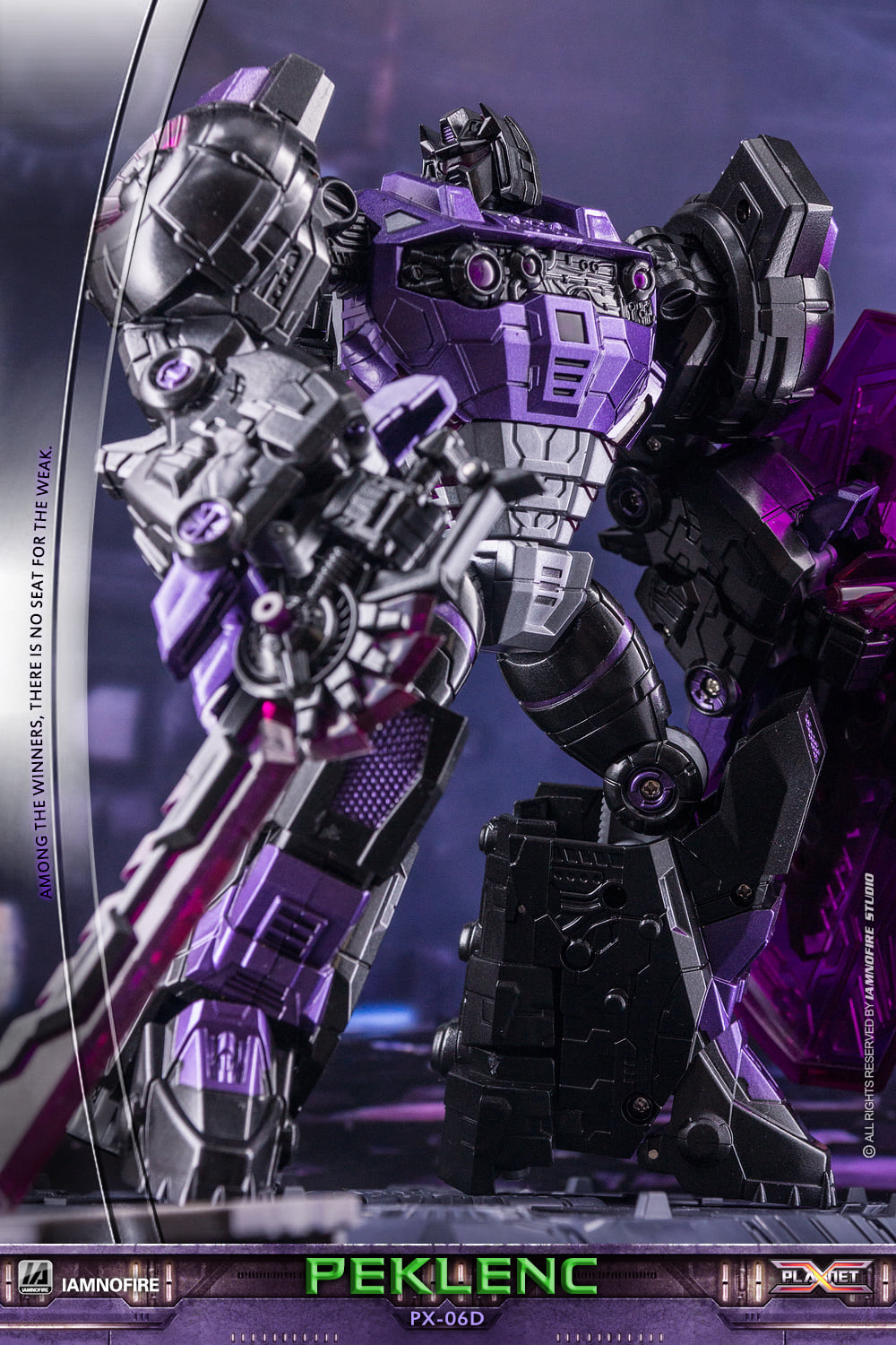 Planet X PX-06D Peklenc Hi-Res Toy Photography by IAMNOFIRE